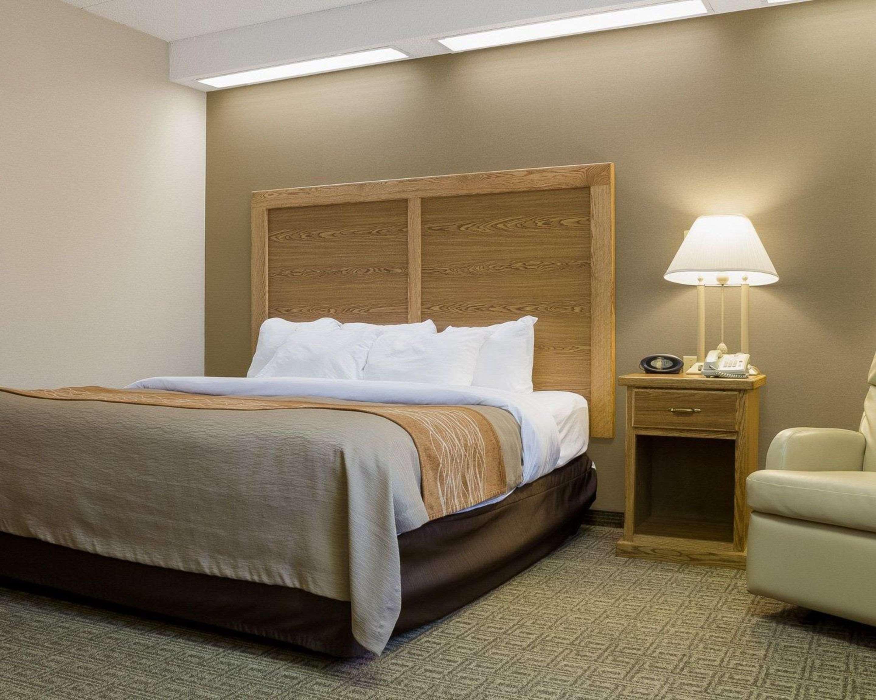 Quality Inn Bismarck I-94 Bagian luar foto