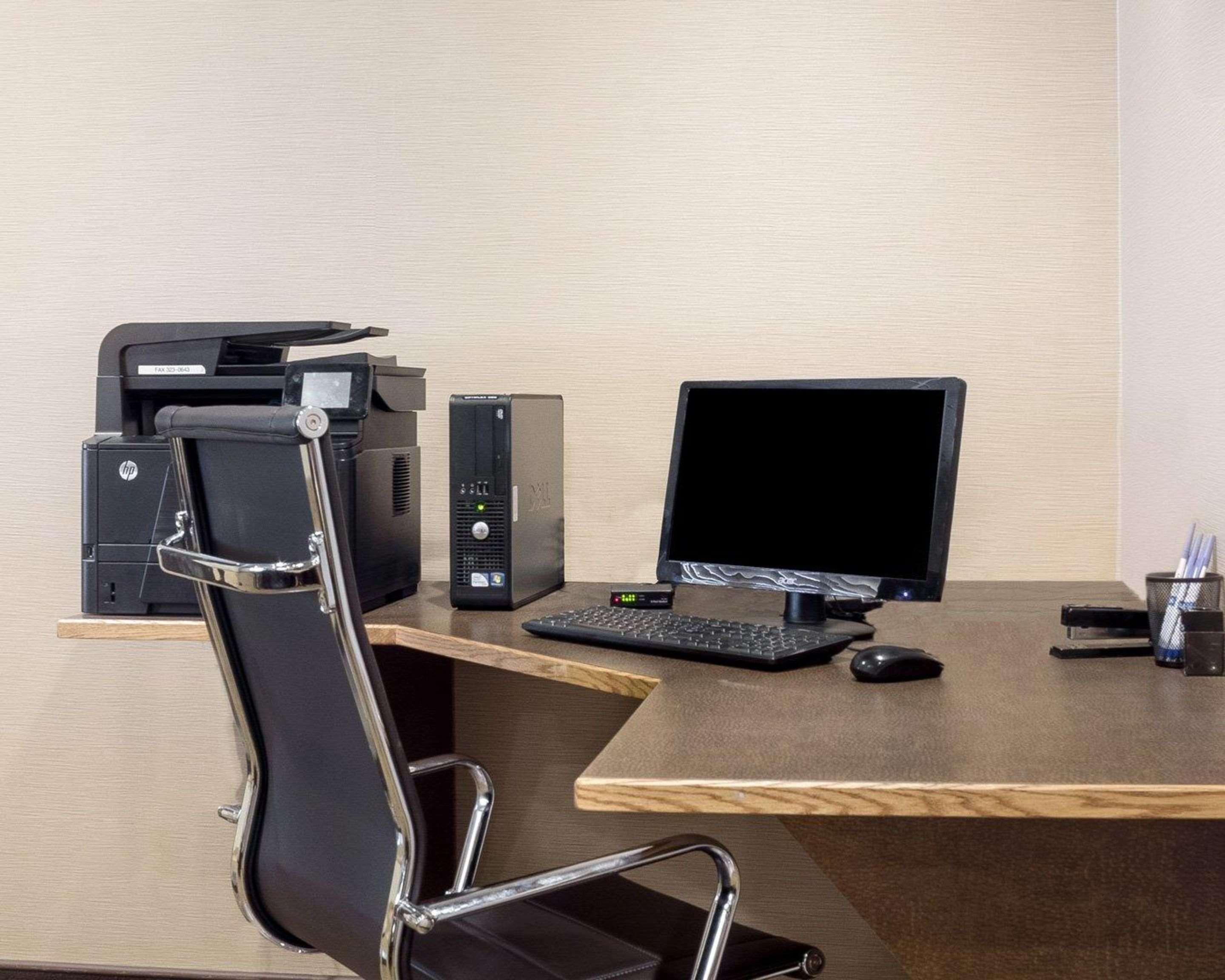 Quality Inn Bismarck I-94 Bagian luar foto