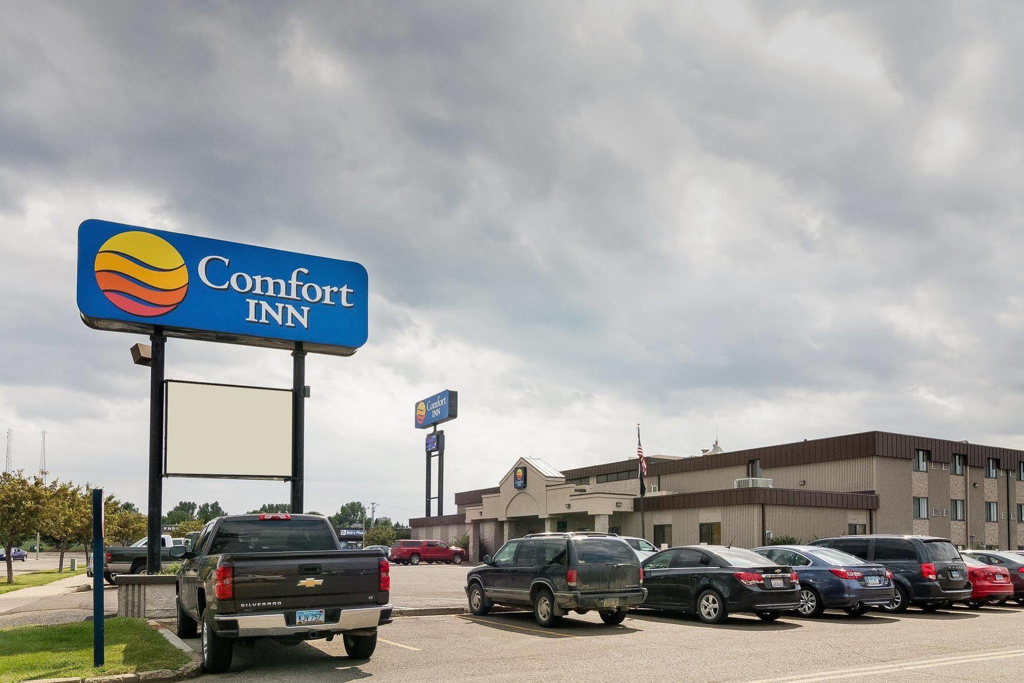 Quality Inn Bismarck I-94 Bagian luar foto