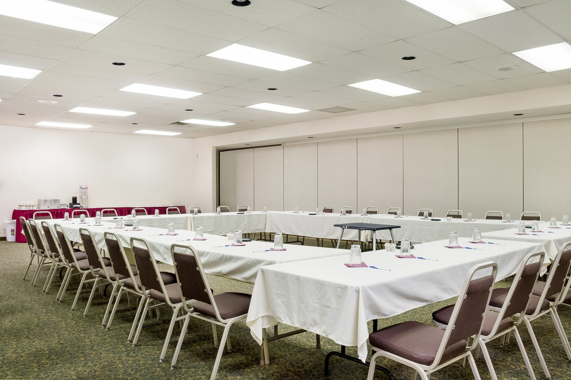 Quality Inn Bismarck I-94 Bagian luar foto