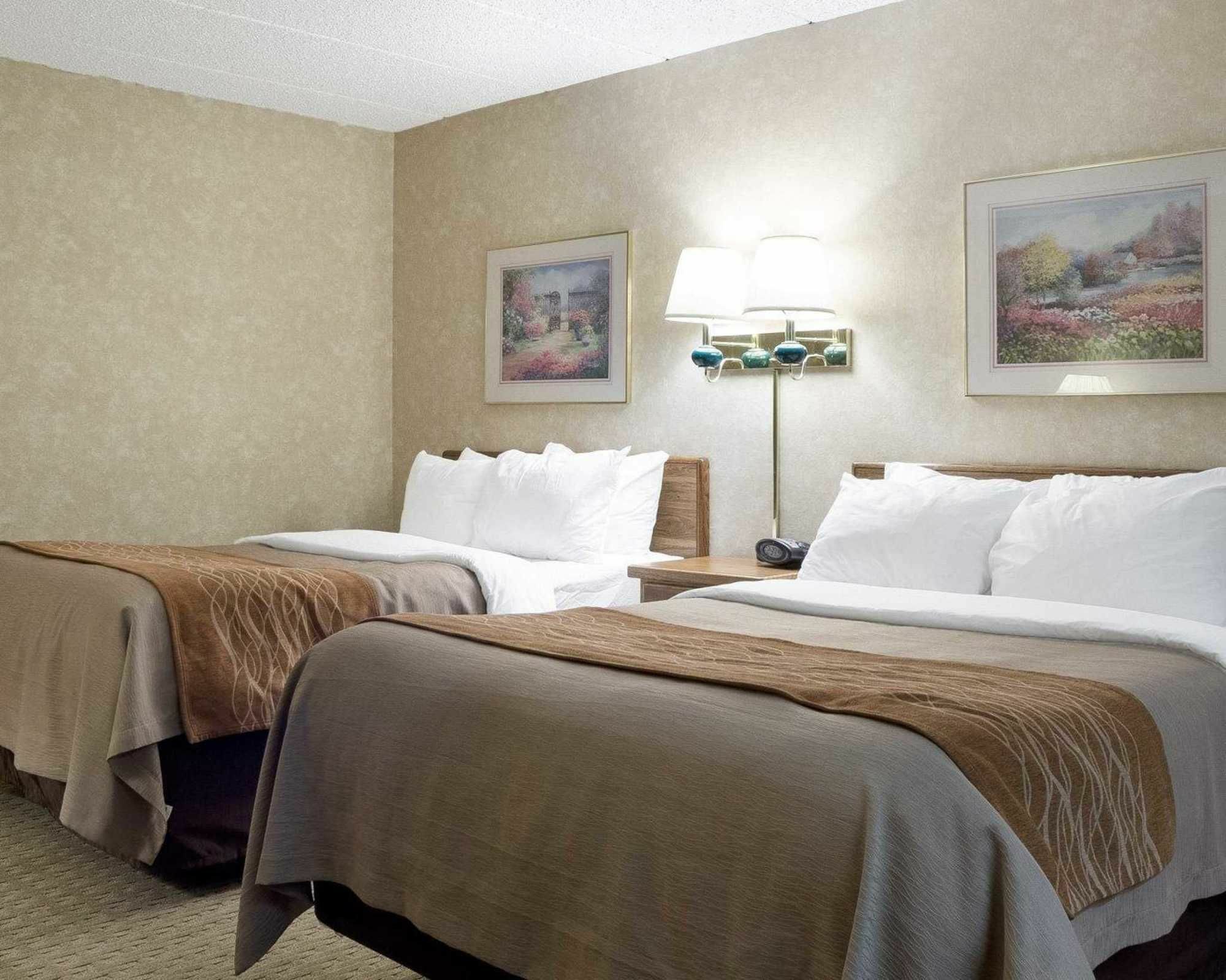 Quality Inn Bismarck I-94 Bagian luar foto